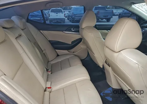 2016 Nissan Maxima 3.5S z USA, uszkodzony, nr VIN 1N4AA6AP8GC421429